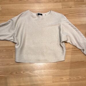 Tahari almond/cream sweater very versatile casual sylish comfort